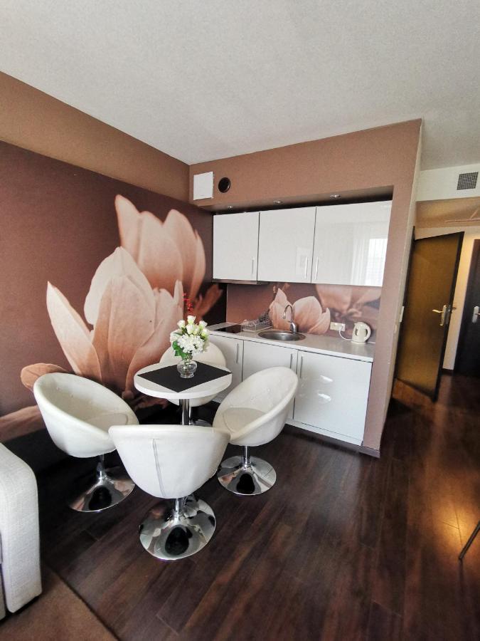 Apartament Prywatny Salon Z Aneksem Kuchennym I Sypialnia W Hotelu Diva Kolobřeh Exteriér fotografie