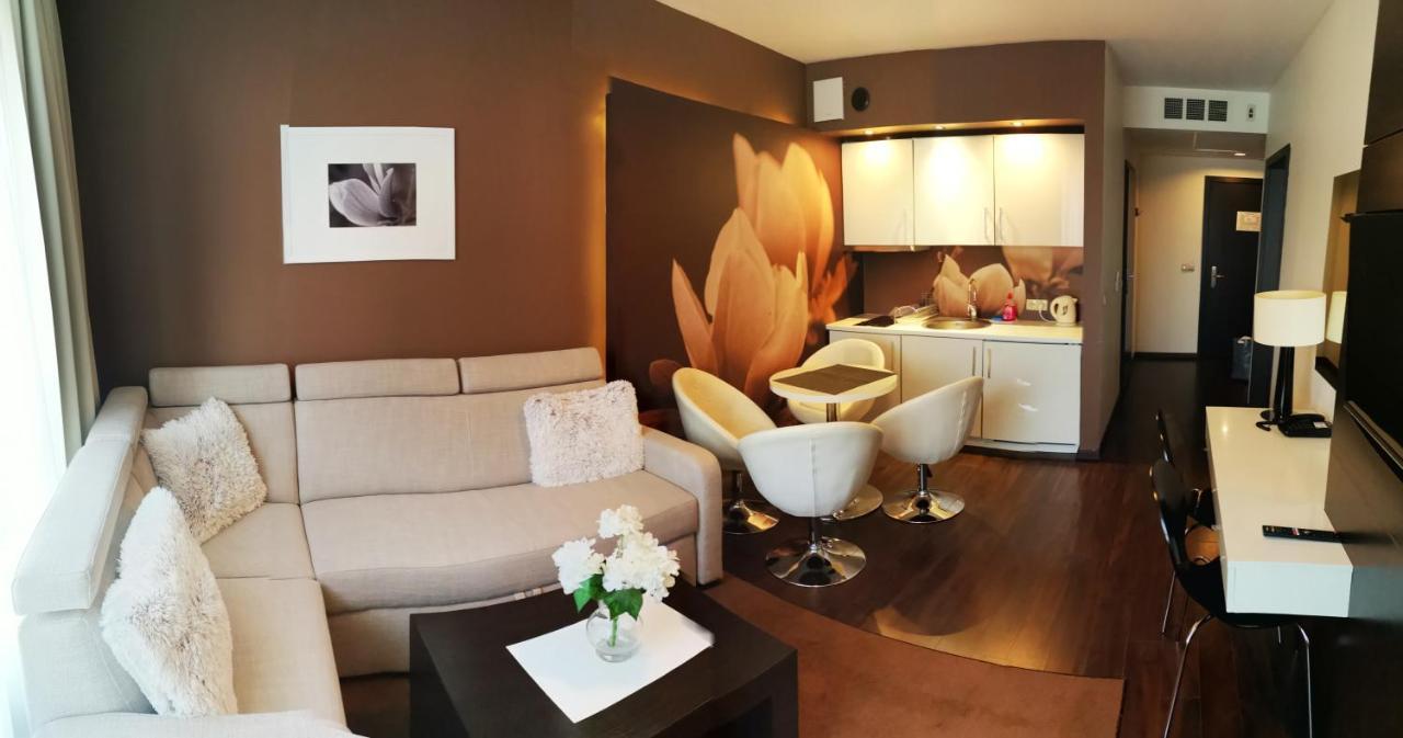 Apartament Prywatny Salon Z Aneksem Kuchennym I Sypialnia W Hotelu Diva Kolobřeh Exteriér fotografie
