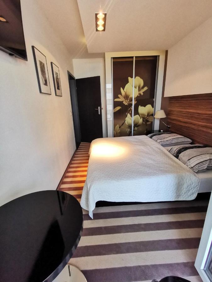 Apartament Prywatny Salon Z Aneksem Kuchennym I Sypialnia W Hotelu Diva Kolobřeh Exteriér fotografie