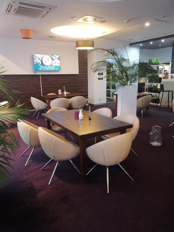 Apartament Prywatny Salon Z Aneksem Kuchennym I Sypialnia W Hotelu Diva Kolobřeh Exteriér fotografie