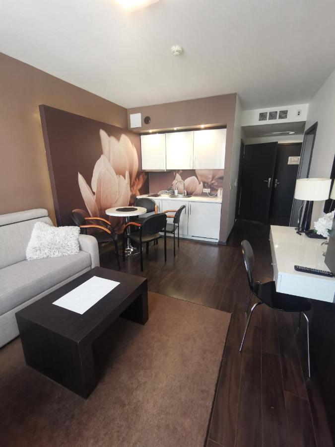Apartament Prywatny Salon Z Aneksem Kuchennym I Sypialnia W Hotelu Diva Kolobřeh Exteriér fotografie